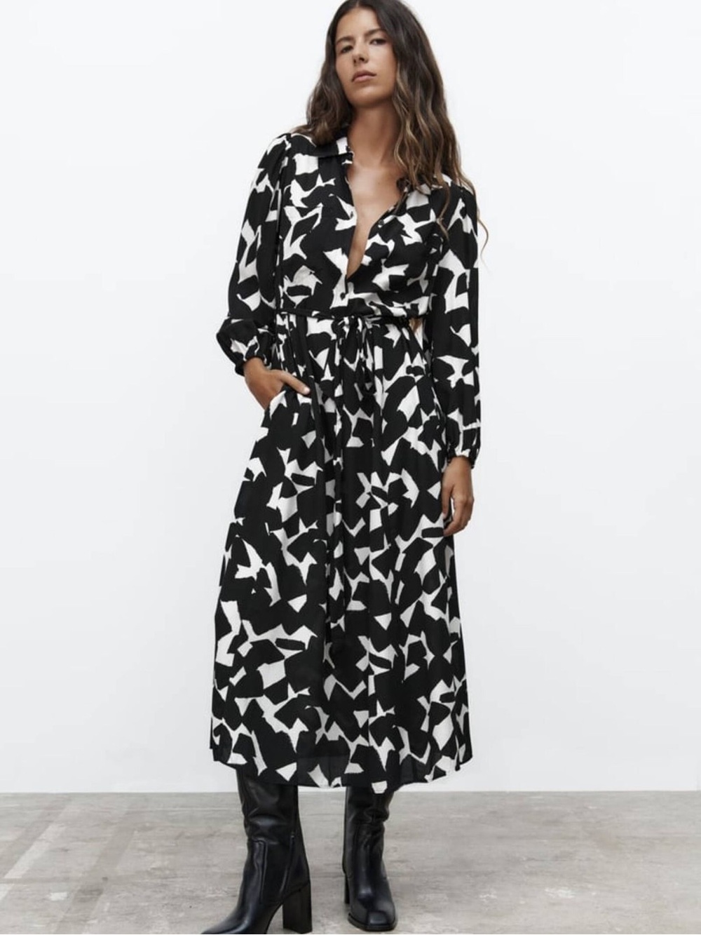 Zara Black & White Abstract Long-Sleeve Midi Dress